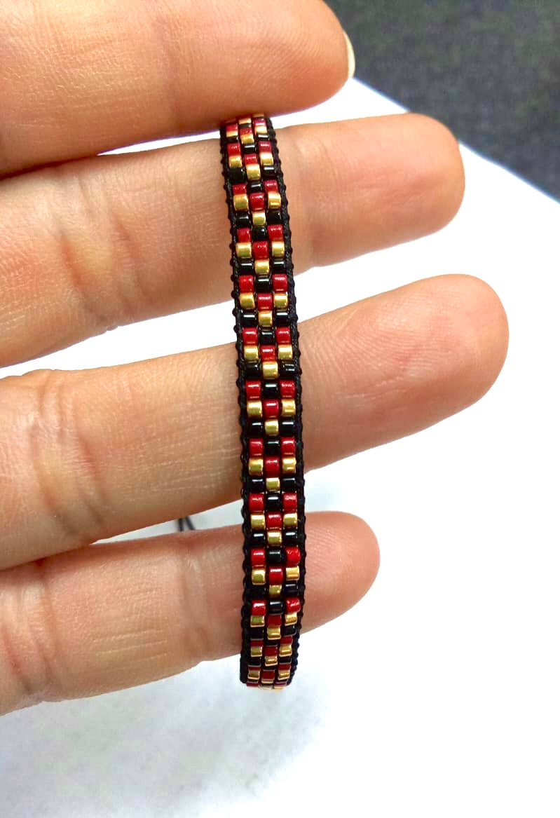 Handmade beaded Bracelet with adjustable macrame