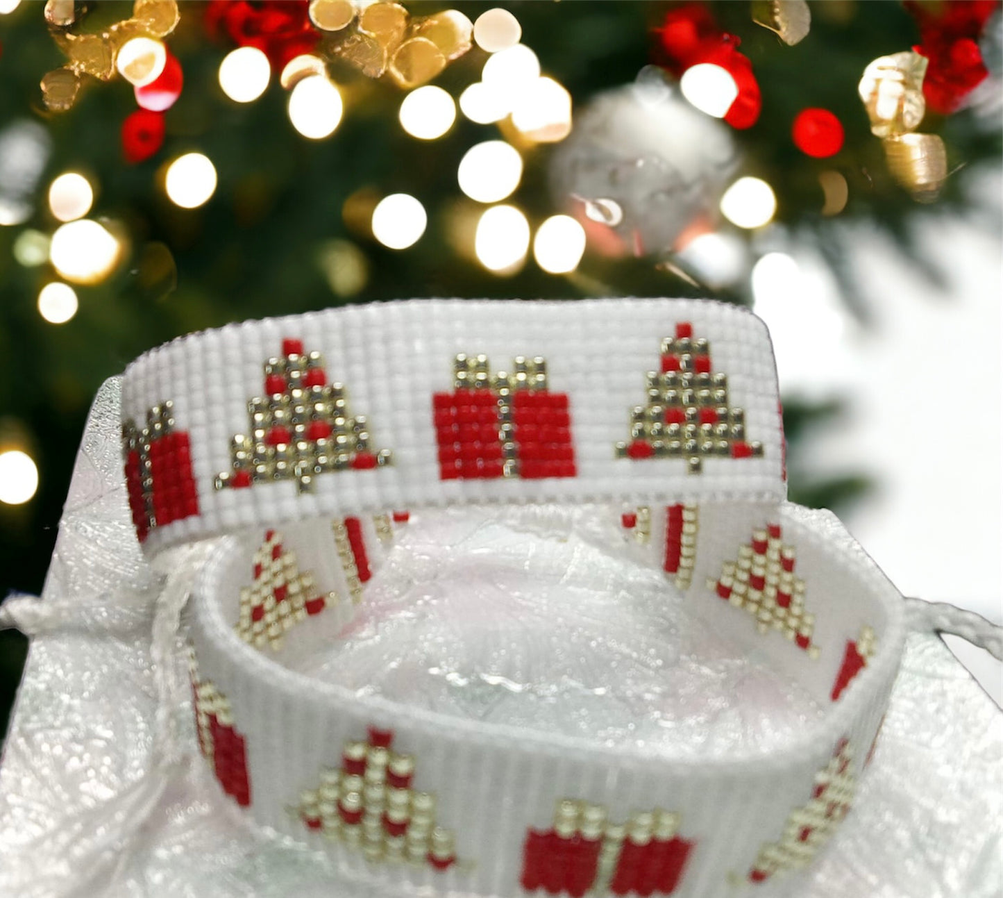 A Holly Jolly Christmas bead Bracelet