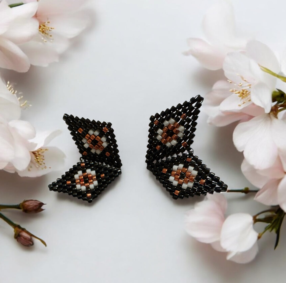 Black Roses bead Earrings