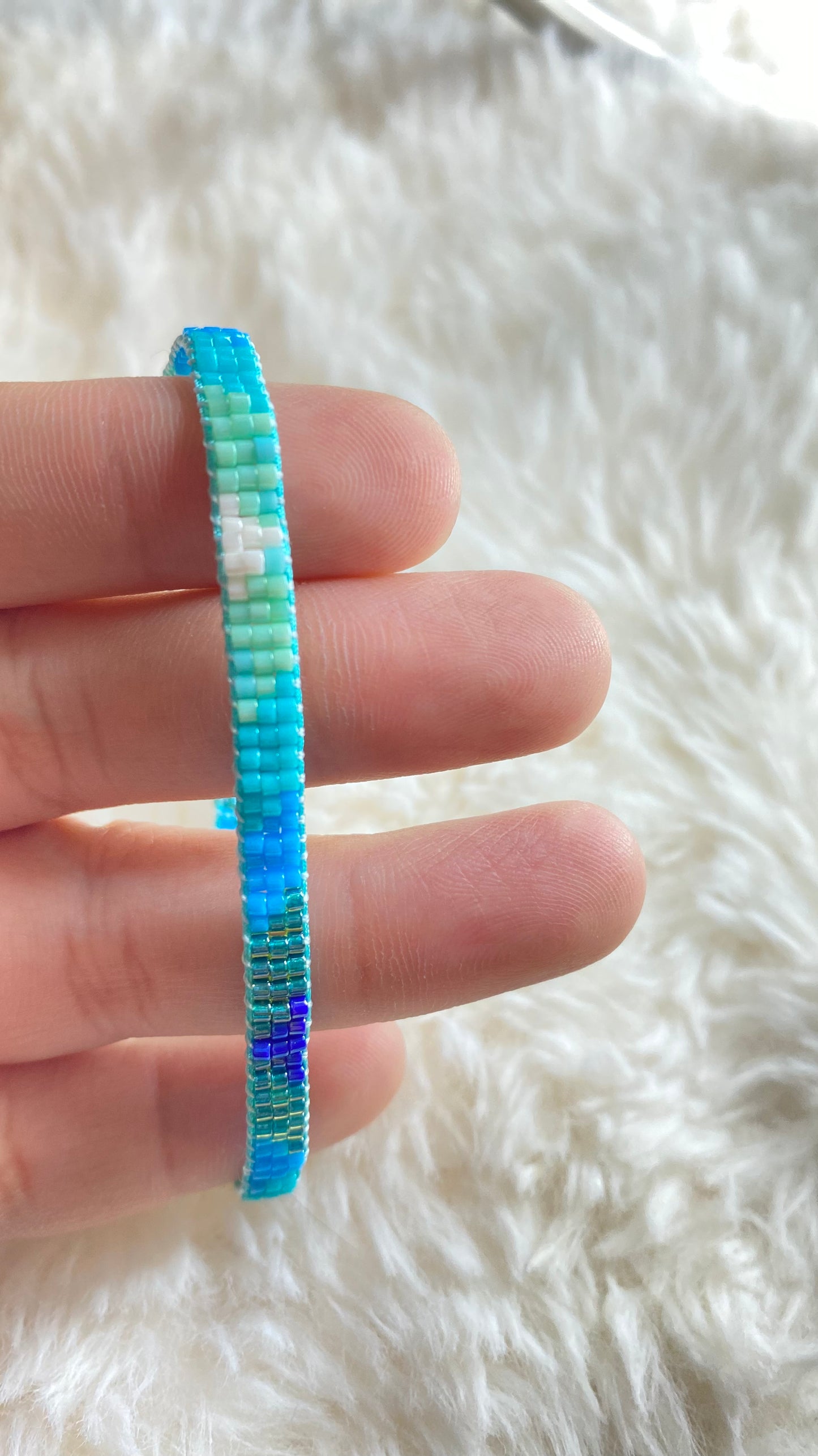 Handmade beaded Bracelet with adjustable macrame