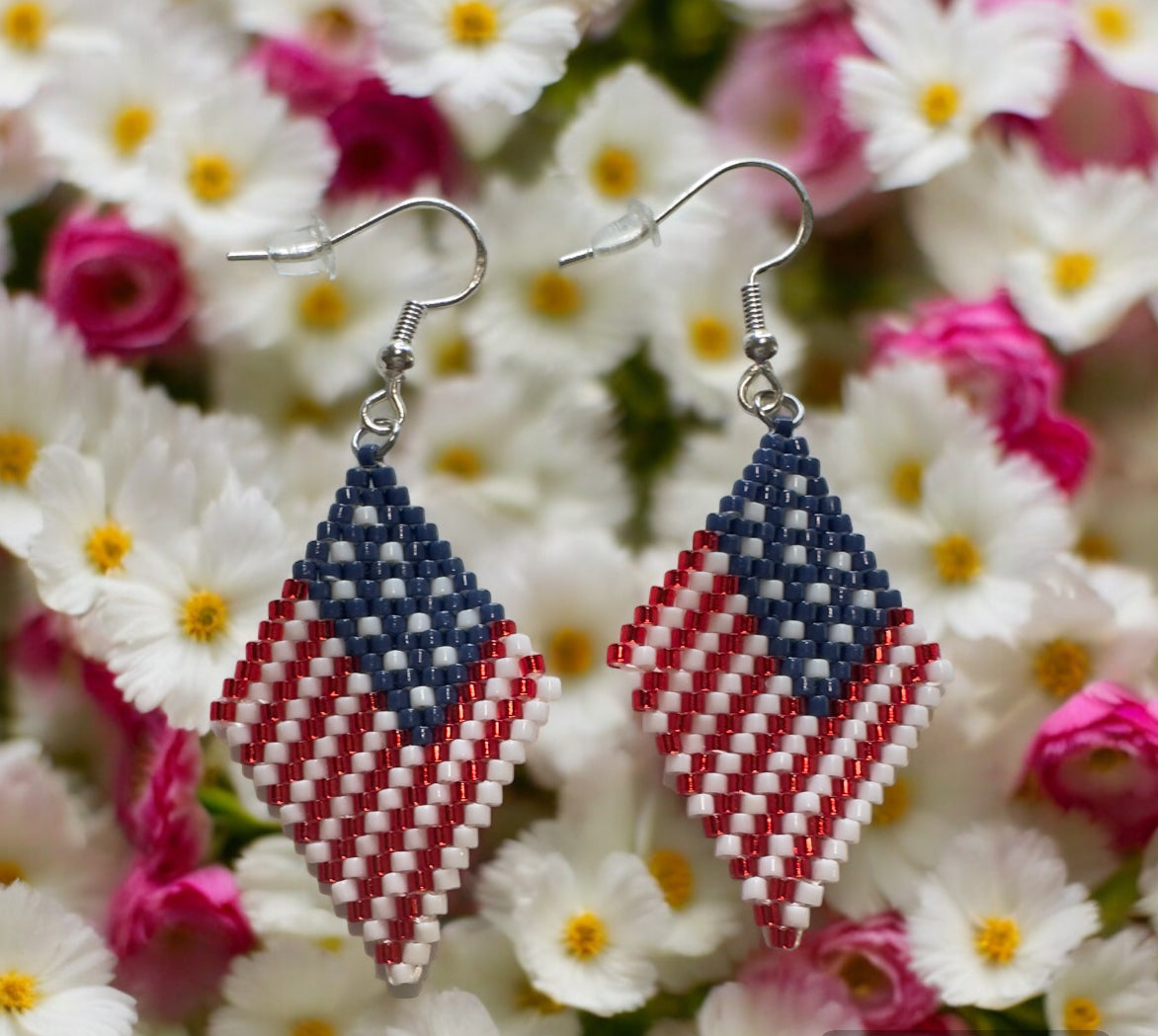 American Flag 🇺🇸 Miyuki Earring