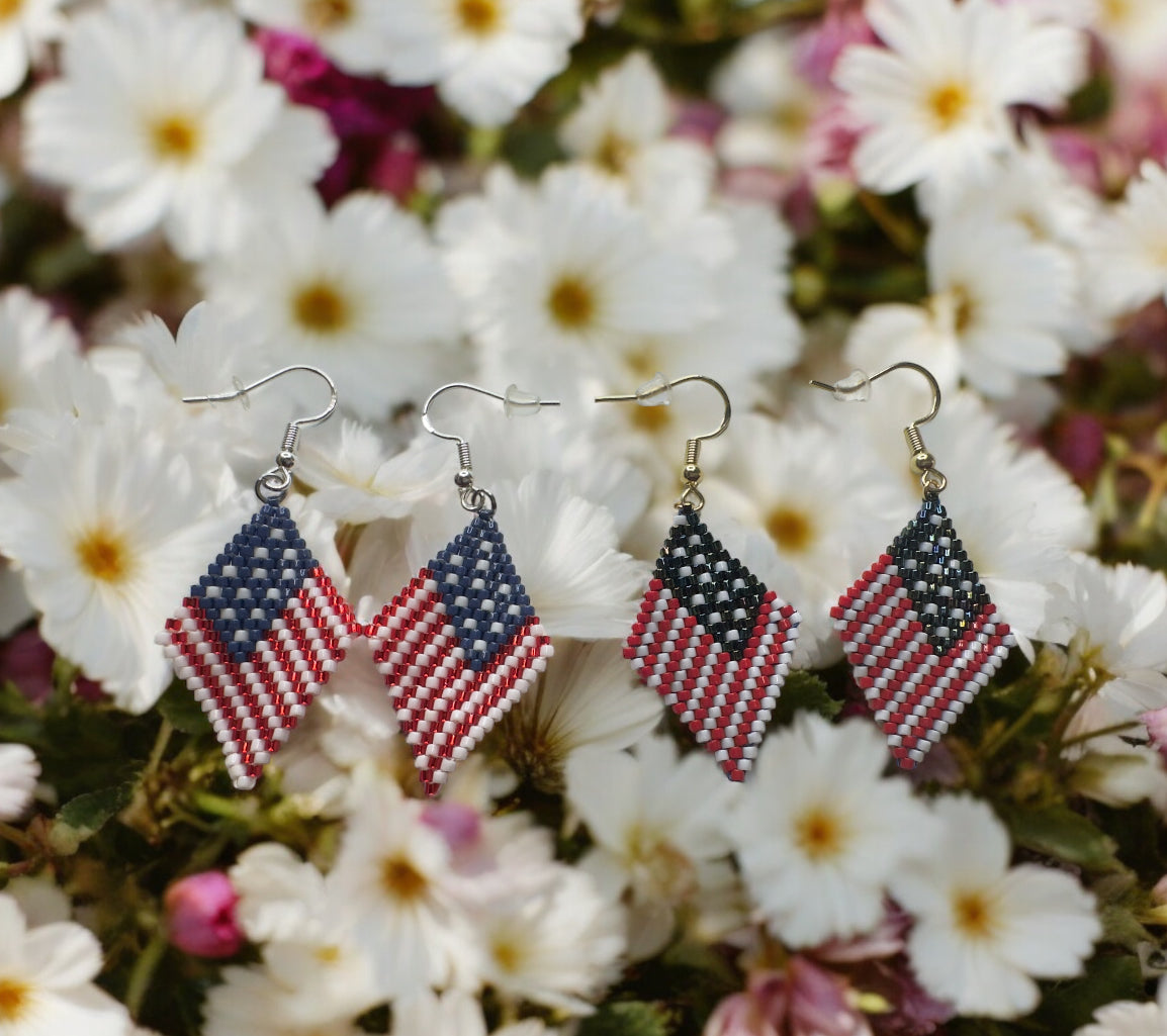 American Flag 🇺🇸 Miyuki Earring